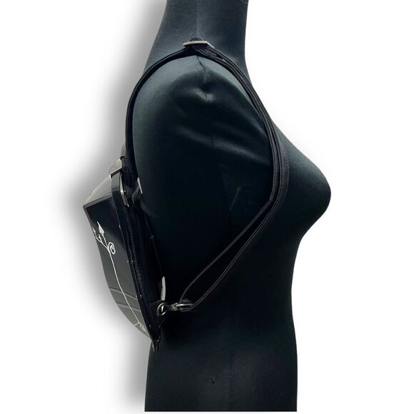 Vintage NWOT Boblebe-e nightmare before Christmas hard shell mini backpack - Picture 3 of 15